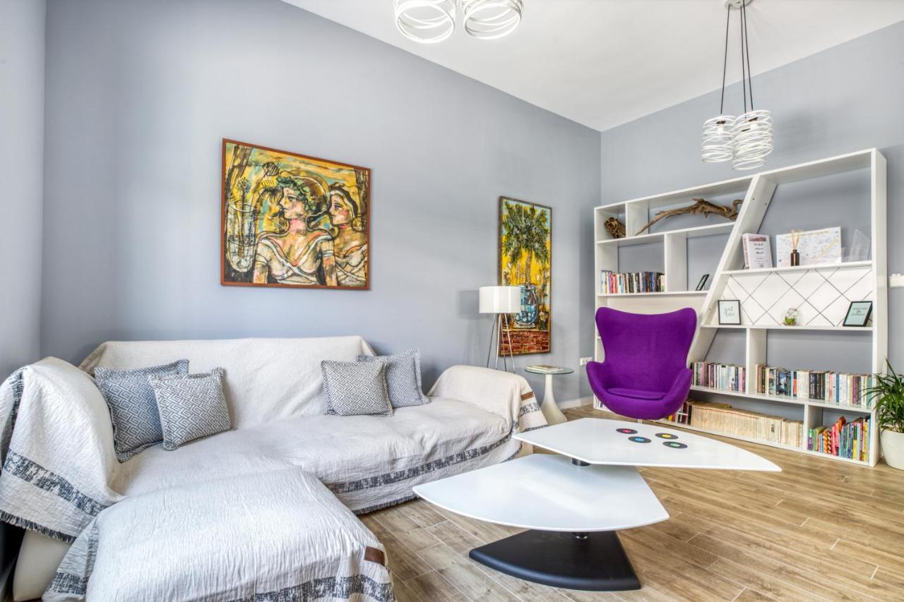 Spacious Flat With Courtyard And Private Parking! Atenas Exterior foto