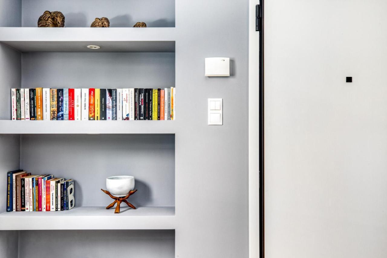 Spacious Flat With Courtyard And Private Parking! Atenas Exterior foto