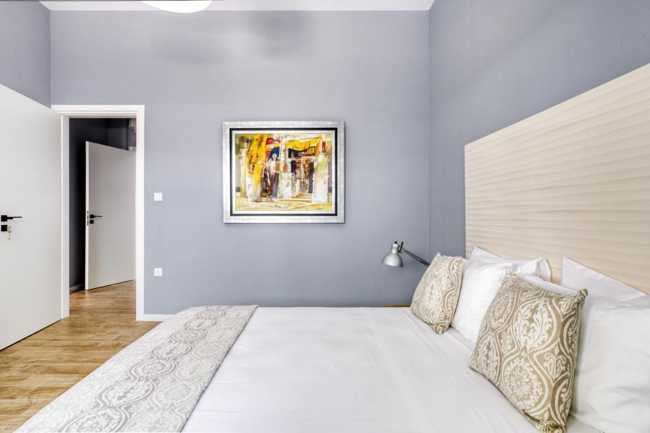 Spacious Flat With Courtyard And Private Parking! Atenas Exterior foto