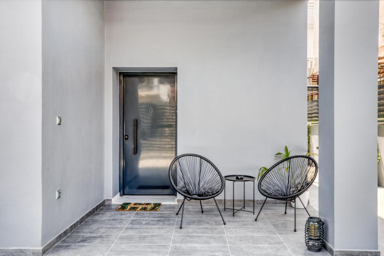 Spacious Flat With Courtyard And Private Parking! Atenas Exterior foto