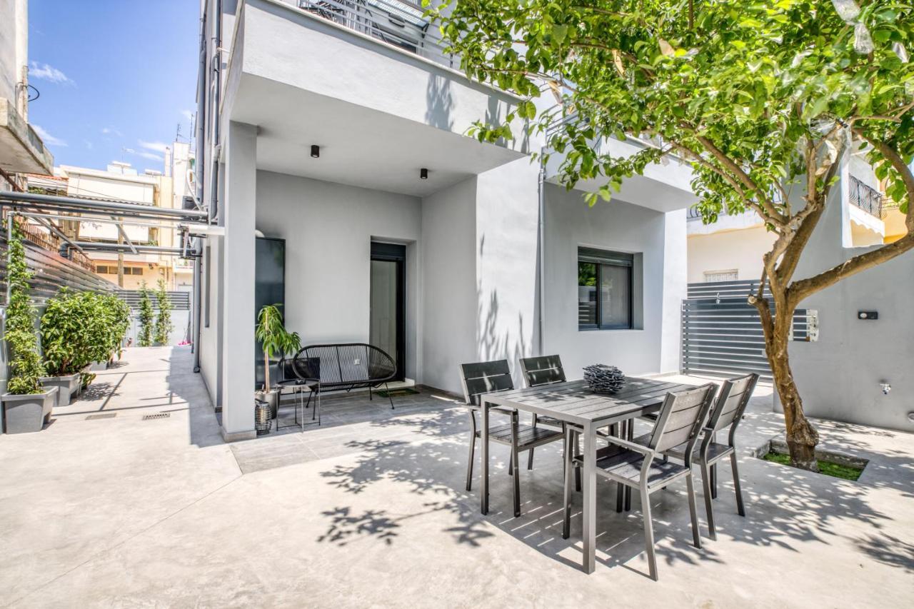 Spacious Flat With Courtyard And Private Parking! Atenas Exterior foto
