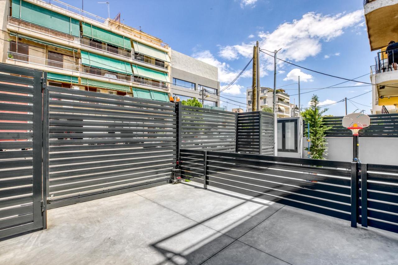 Spacious Flat With Courtyard And Private Parking! Atenas Exterior foto
