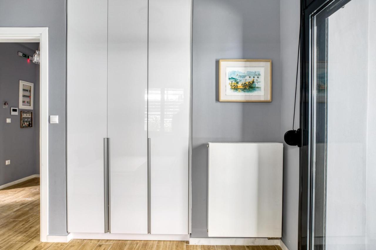 Spacious Flat With Courtyard And Private Parking! Atenas Exterior foto
