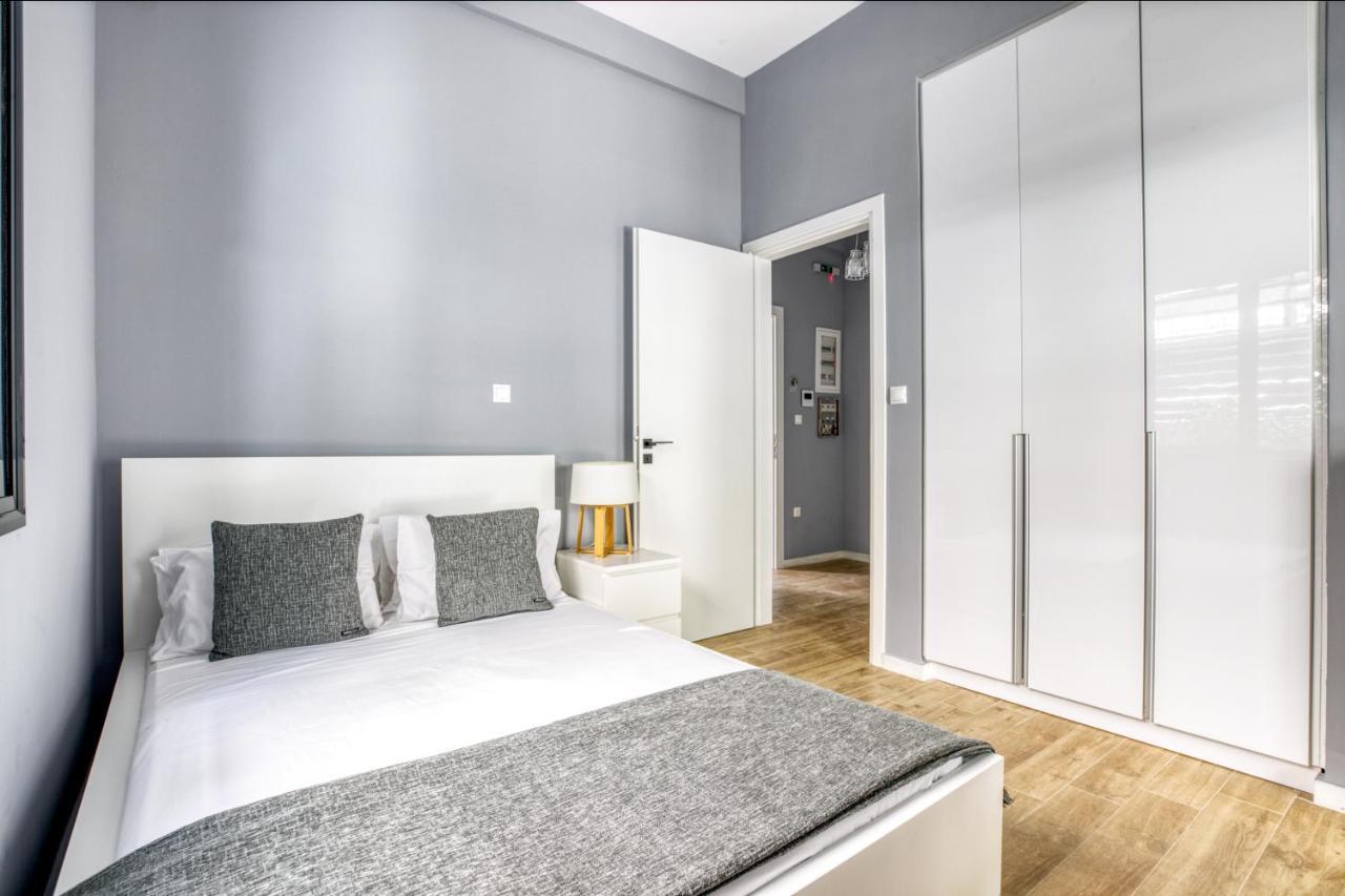 Spacious Flat With Courtyard And Private Parking! Atenas Exterior foto