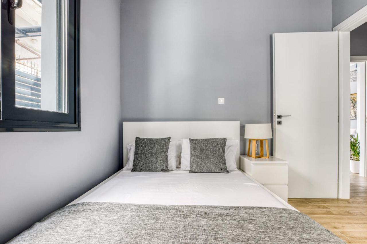 Spacious Flat With Courtyard And Private Parking! Atenas Exterior foto