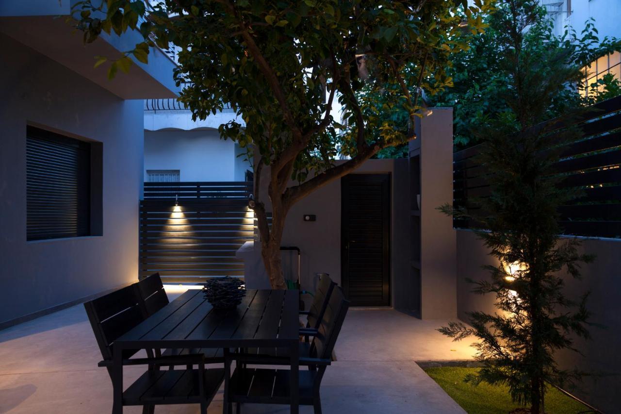Spacious Flat With Courtyard And Private Parking! Atenas Exterior foto